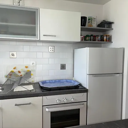 Apartment Moderne 5 Pers, Balcon, Parking, Proche - Fr-1-323-559 *